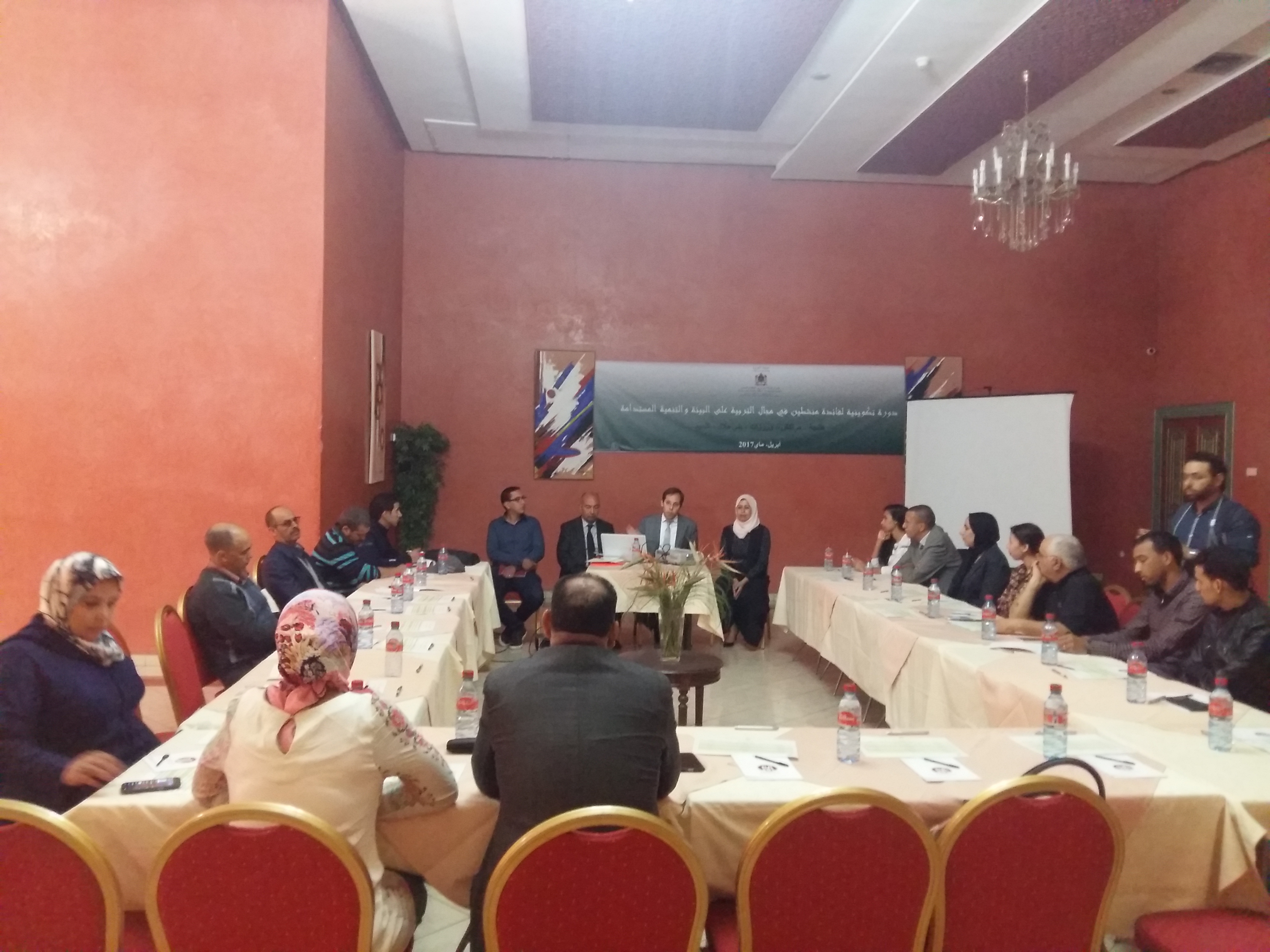 Formation des animateurs en matière d’éducation à l’environnement et au développement durable.